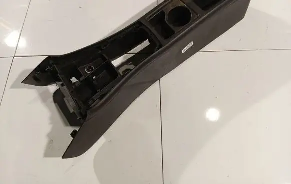 Mercedes-Benz A W169 Center console