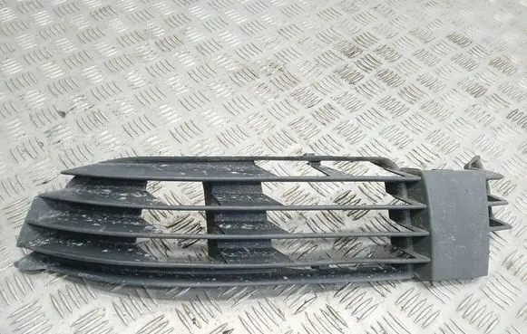 Front bumper lower grill