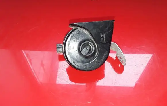 Volvo V40 Horn signal 31283383 B34SA