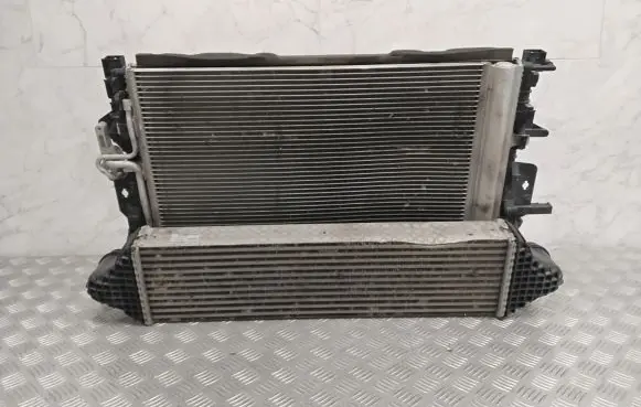 Volvo V40 Radiator set 