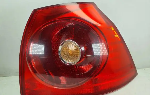 Volkswagen Golf V Rear/tail lights 1K6945096E 00057931 028490202B
