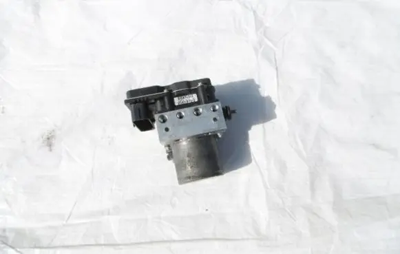 Peugeot RCZ ABS Pump 9676184780