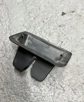 Volvo S60 Tailgate/boot lid lock trim 31386567