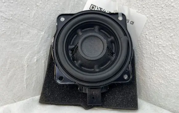 Tesla Model 3 Panel speaker 108845900B