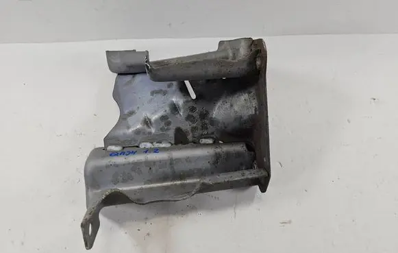 Nissan Qashqai Engine mounting bracket 208173685R