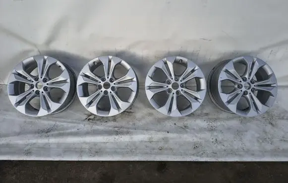 BMW X1 F48 F49 Original wheel cap 6856065