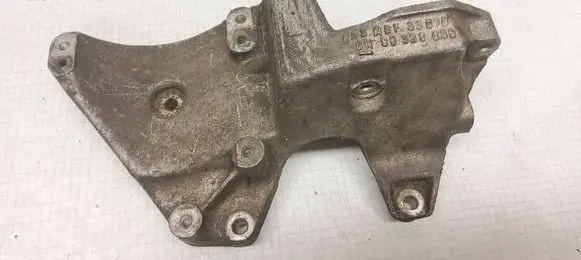Opel Vectra B A/C compressor mount bracket 90528680