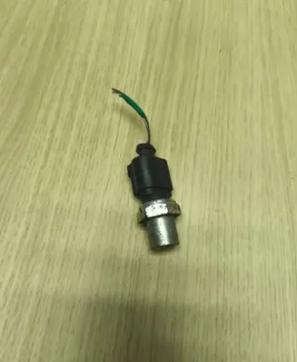 Audi A4 S4 B9 8W Air conditioning (A/C) pressure sensor 4H0959126B