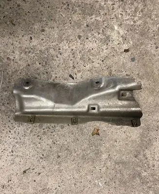 BMW 5 F10 F11 Other engine bay part 51487202853 24640010