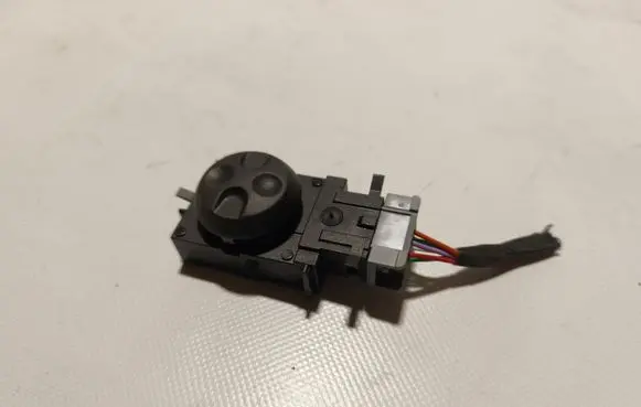 Opel Grandland X Seat control switch 98125344XT