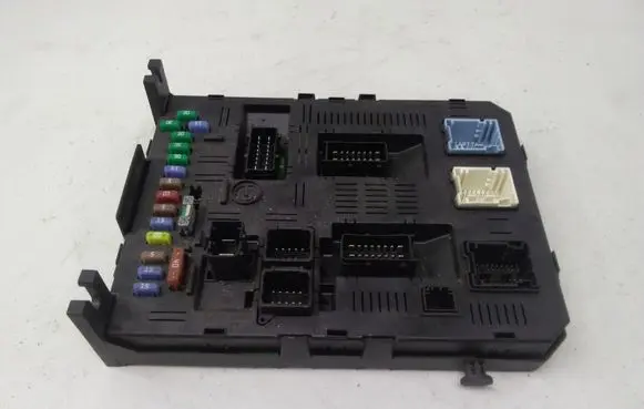 Citroen C4 I Fuse module 9656530280 BSI2004H0201