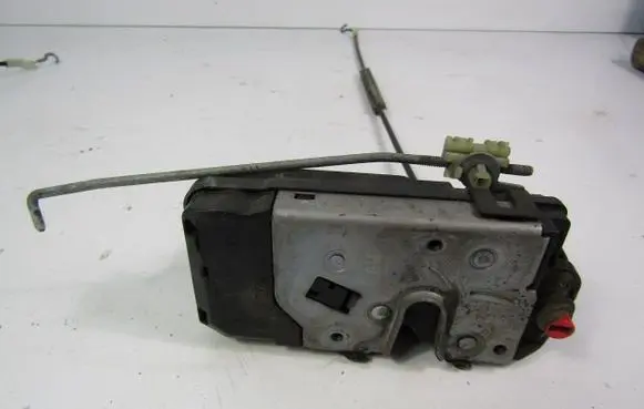 Opel Zafira B Rear door lock 13210739PW