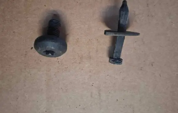 Jaguar XJ X308 Nuts/bolts K103