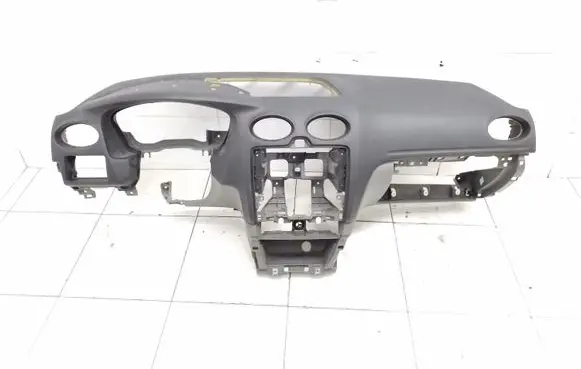 Ford Focus Dashboard 5M51A04305 6M51A042B84