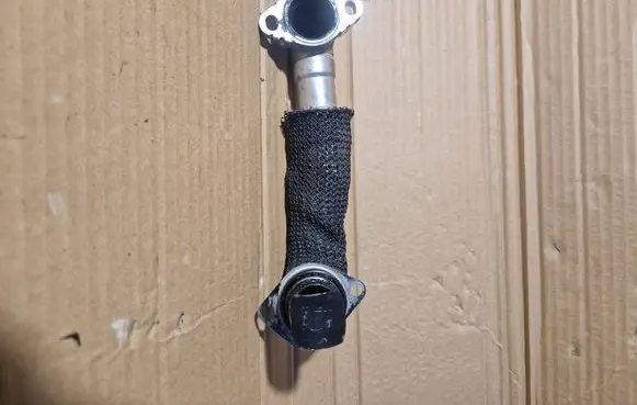 Peugeot 508 RXH EGR valve line/pipe/hose 30230H01