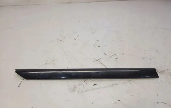 Audi A8 S8 D4 4H Windshield/front glass wiper blade 