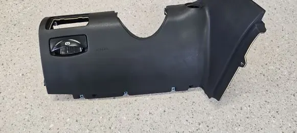 Mercedes-Benz GL X164 Dashboard lower bottom trim panel 1648600702 A1646803587 A2514200177
