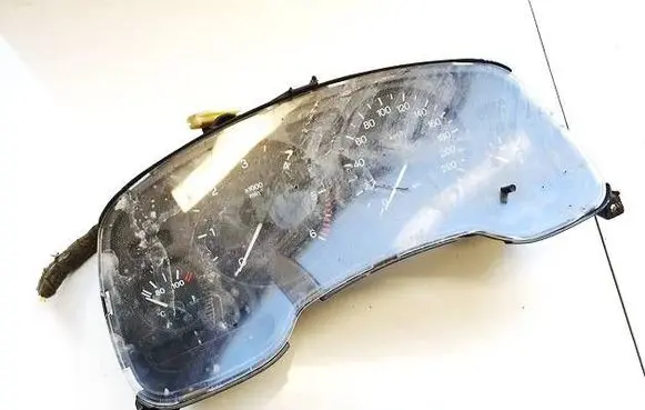 Speedometer (instrument cluster)
