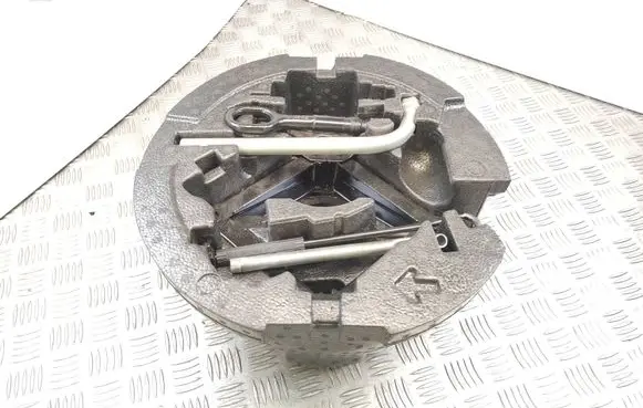 Skoda Octavia Mk3 (5E) Tool box 5E0012115E
