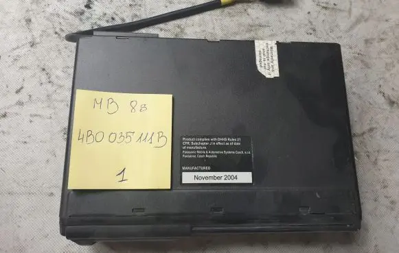 Audi A6 S6 C5 4B CD/DVD changer 4B0035111B