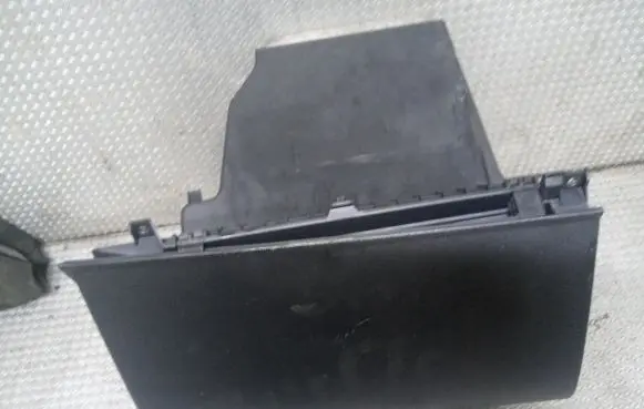 Nissan Note (E11) Glove box set 685209U100
