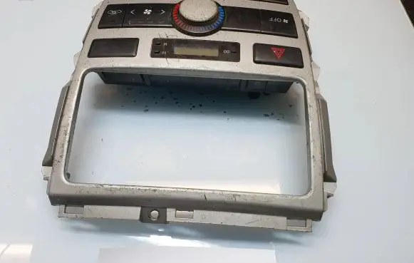 Toyota Avensis Verso Climate control unit 1464309615 43339
