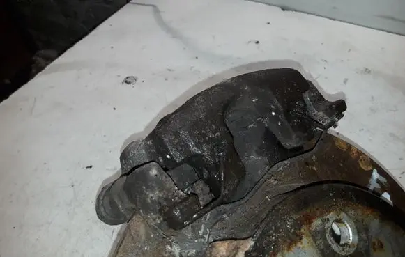 Ford Focus Rear brake caliper