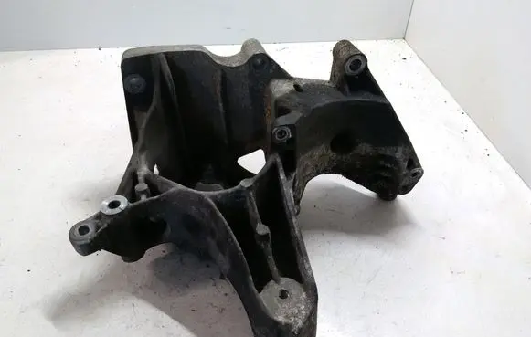Generator/alternator bracket
