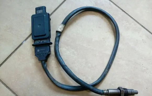Volkswagen Crafter Lambda probe sensor 03N907807AE NE68772