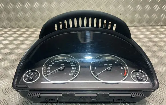 BMW X3 F25 Speedometer (instrument cluster) 9285194