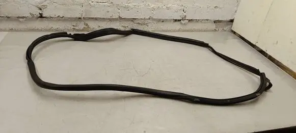 Audi Q8 Rear door rubber seal (on body) 4m8833708f