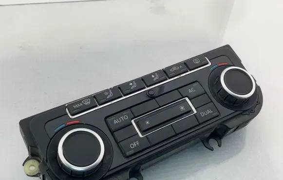 Volkswagen Golf VI Climate control unit 5K0907044BC 5HB00974630