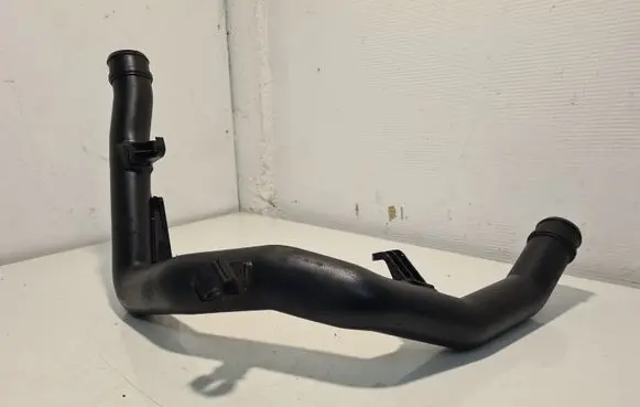 Volkswagen Polo IV 9N3 Intercooler hose/pipe
