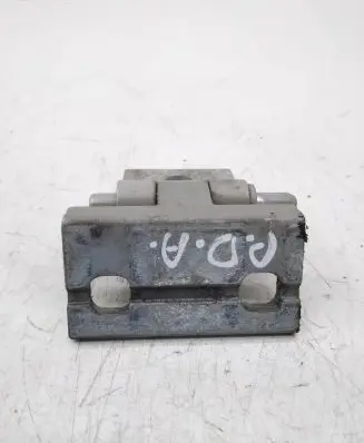 Volvo XC90 Front door lower hinge 