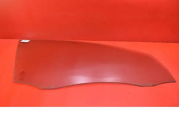 Volkswagen Golf Plus Front door window glass four-door 
