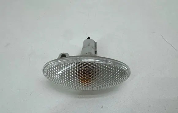 Suzuki Ignis Front fender indicator light WY5W