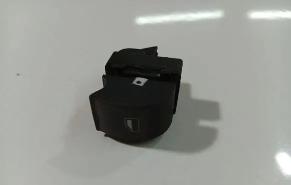 Audi A3 S3 8P Electric window control switch 