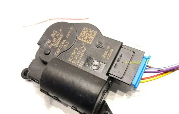 Volkswagen T-Roc Air flap motor/actuator 2Q0907511F