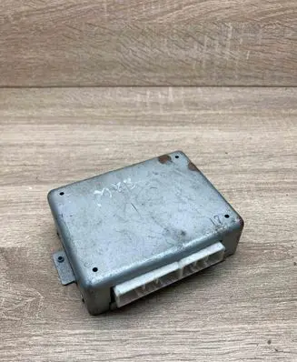 Mazda MX-3 ABS control unit/module EA7067650A 5L07A