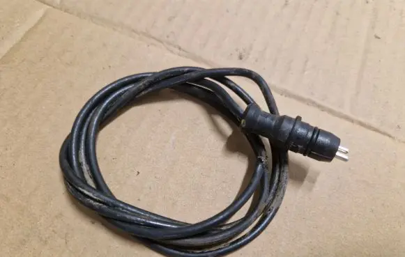 Volkswagen Golf II Rear ABS sensor wiring 191971415
