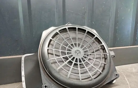 Audi A4 S4 B5 8D Front door speaker 8e5035412