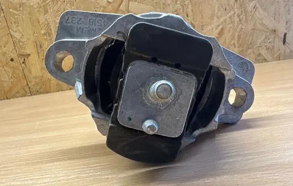 Jaguar F-Pace Engine mount bracket JK836A003GB EC0014 GG89A