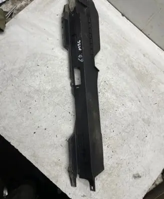 Mercedes-Benz ML W164 Other trunk/boot trim element A1646800231