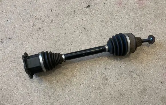 Audi Q7 4M Front driveshaft 4M0407271D