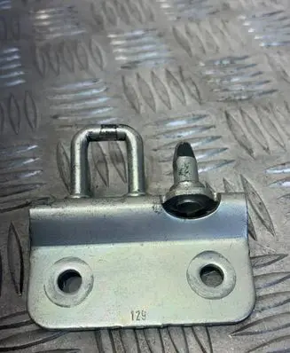 Mercedes-Benz Sprinter W906 Loading door lock loop/hook striker A9067400032 ZGS006