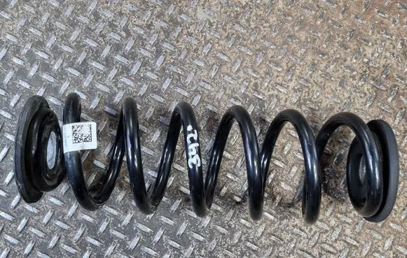 Volkswagen Tiguan Allspace Rear coil spring 5QN511115E 5QN511115