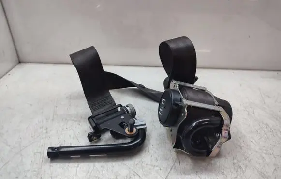 Jaguar XF X260 Front seatbelt 630704400