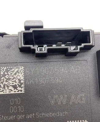Volkswagen Golf VIII Sunroof control unit/module 4K1907594 A3C09867302 8Y1907594AB