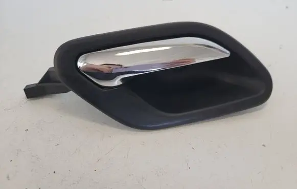 BMW 7 E38 Front door interior handle 8226050