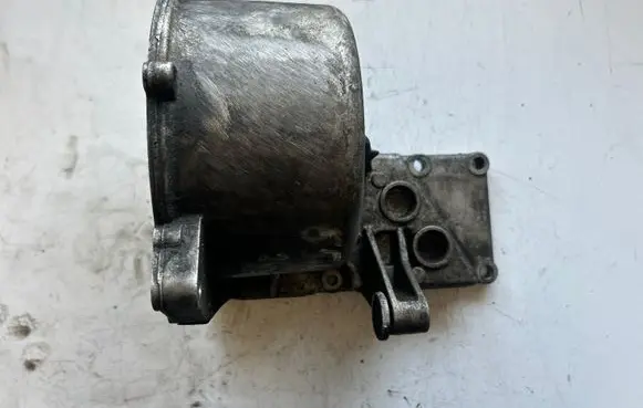 BMW 7 E65 E66 Generator/alternator bracket 7508607